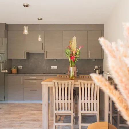 Cocoon By Jeanne - Op 450m Jeanne *